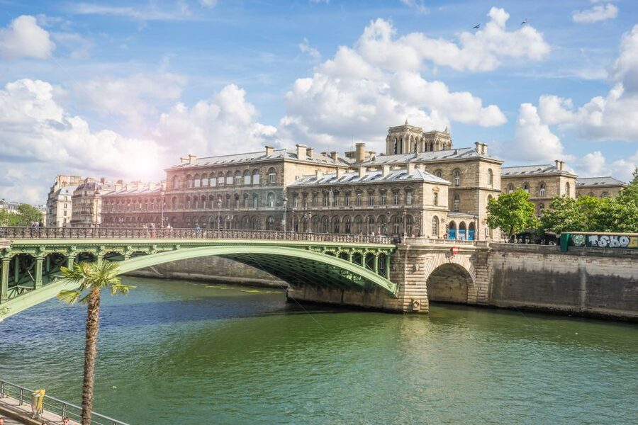 Paris: City Center Group Tour in German - Place de la Concorde and the Revolution