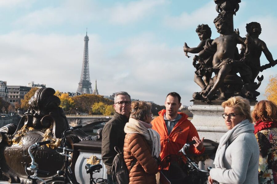 Paris: City Highlights Bike Tour - Starting beneath the Opéra