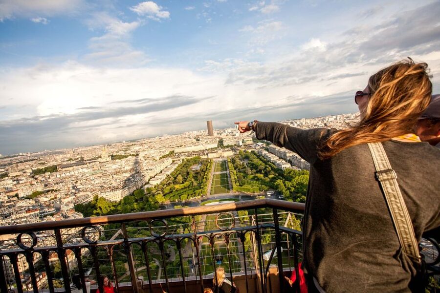 Paris: City Tour by Bus with Eiffel Tower & Optional Summit - Why the Schedule Needs Careful Thought