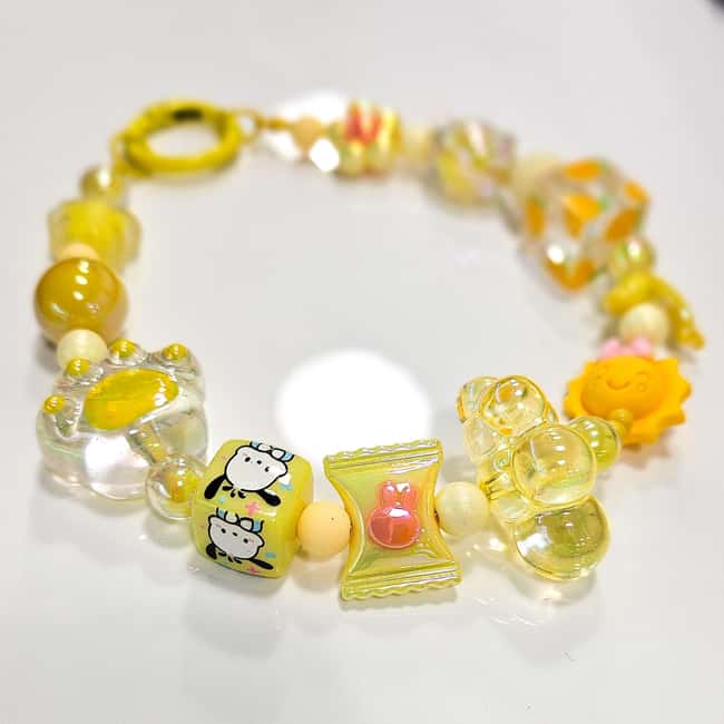 Paris: Create your phone strap, bag or keychain - Key points to know