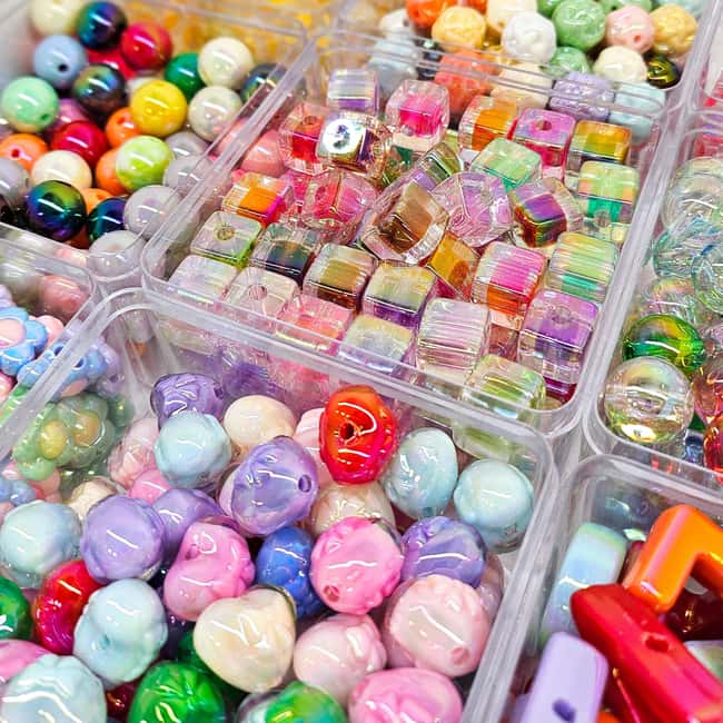 Paris: Create your phone strap, bag or keychain - Who should book this Paris craft activity?