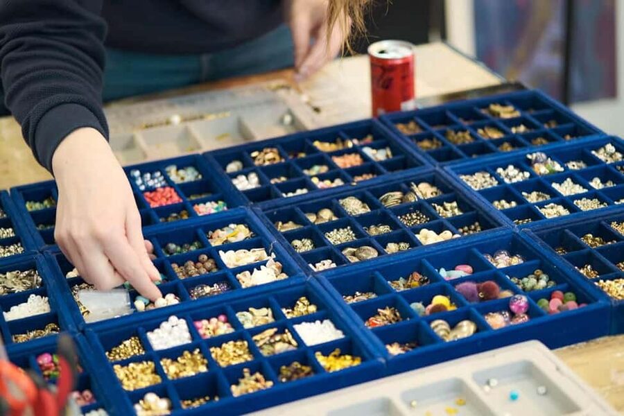Paris: Custom Souvenir Bracelet Workshop - What You Take Home in the Gift Package