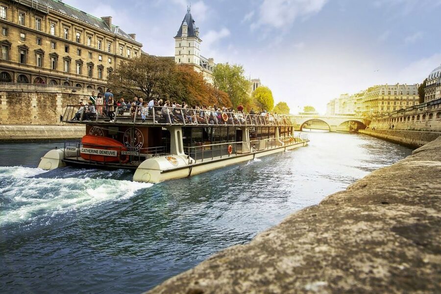 Paris: Day or Sunset Cruise with Drink, Ice Cream or Dessert - The separate Trocadéro treat