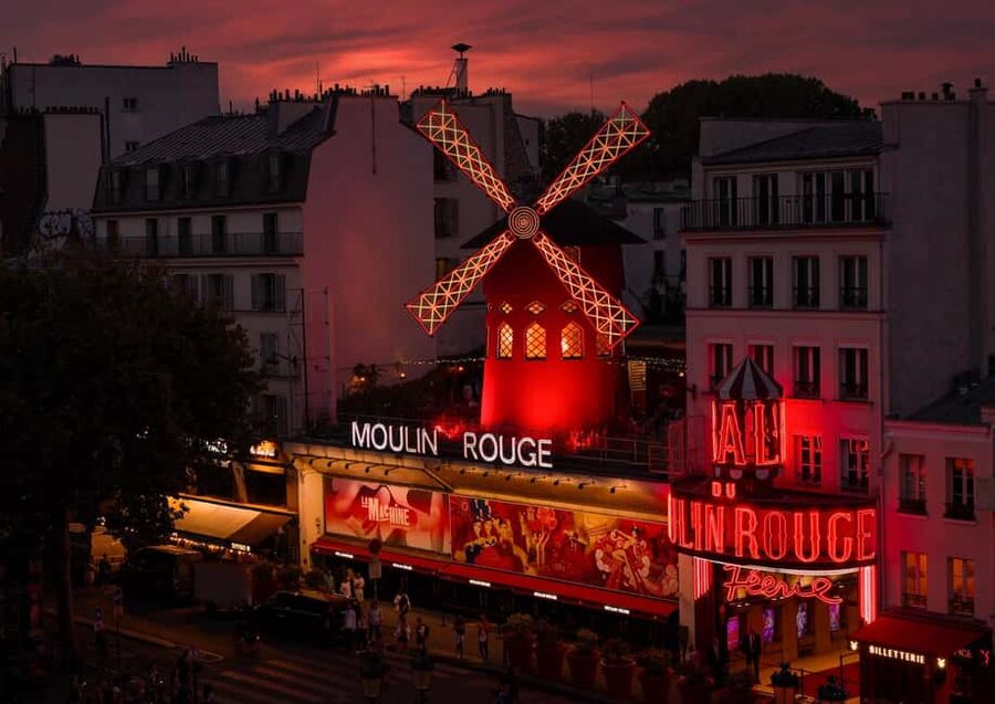 Paris: Dinner Show at the Moulin Rouge - Key things to know before booking
