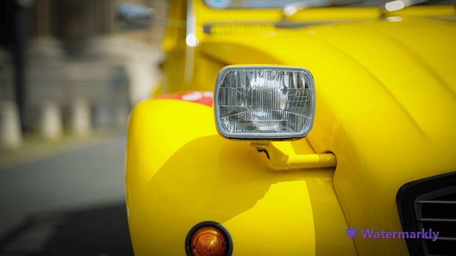 Paris: Discover Paris 2CV - Guides, Stories, and the Photo Factor