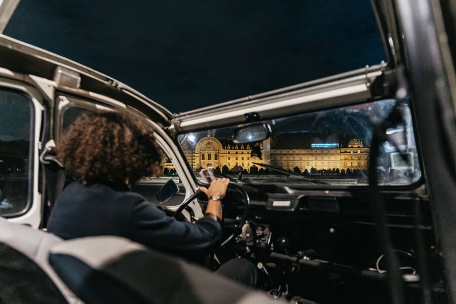Paris: Discover Paris by Night in a Vintage Car with a Local - Key points to know before booking