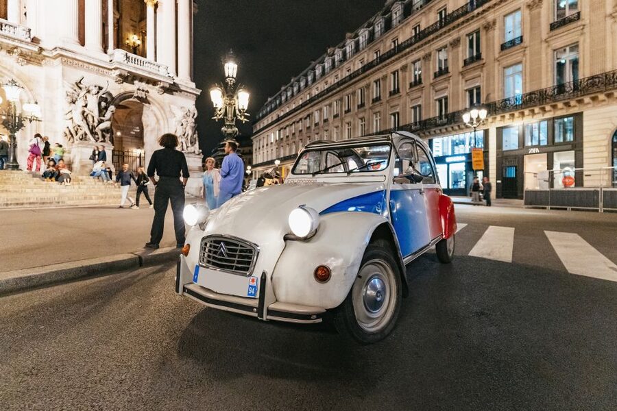 Paris: Discover Paris by Night in a Vintage Car with a Local - Starting at sunset with a Parisian driver