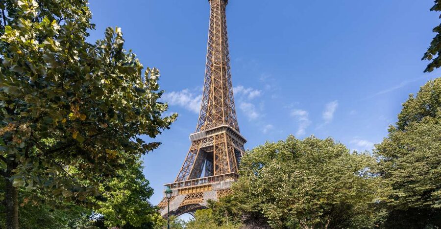 Paris: Eiffel Tower 2nd Floor or Summit Access - What the guides add
