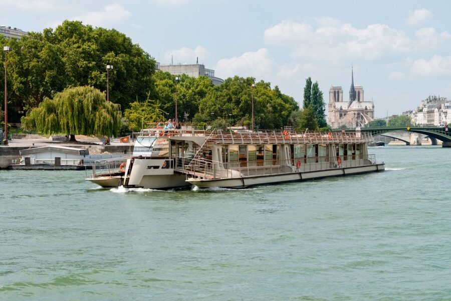 Paris: Eiffel Tower Access and Seine River Cruise - Why this pairing works in Paris