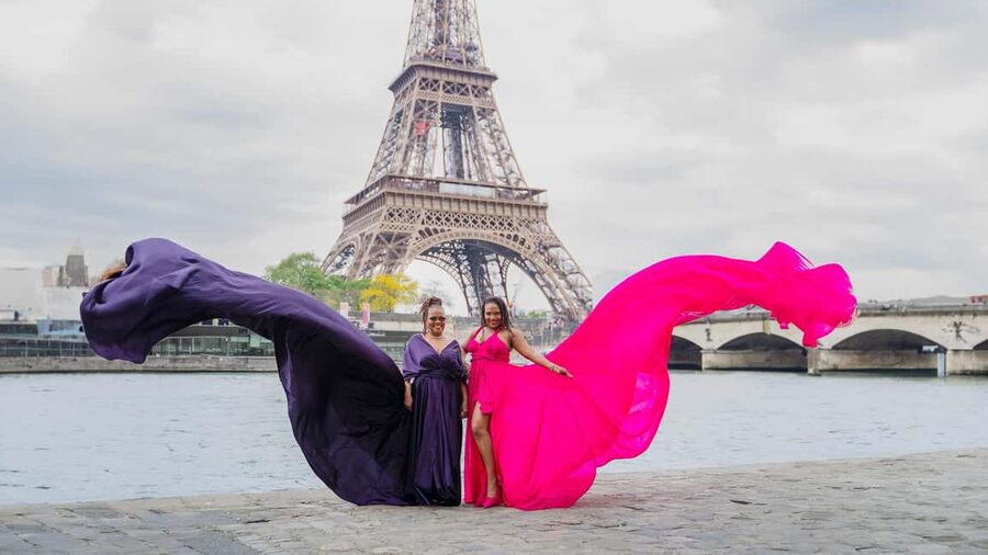 Paris: Eiffel Tower Flying-Dress Photoshoot jonadress - What the two-photographer setup really gives you