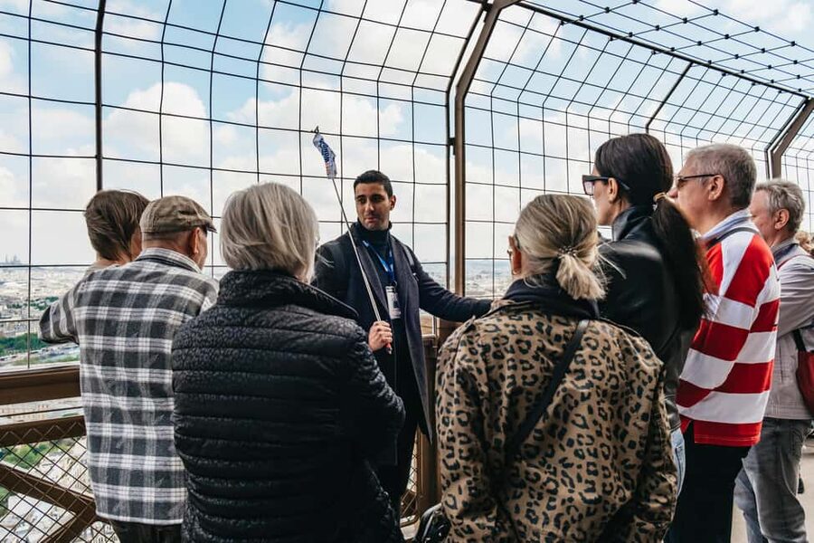 Paris: Eiffel Tower Fully Guided Tour with Summit Option - Key points before you book