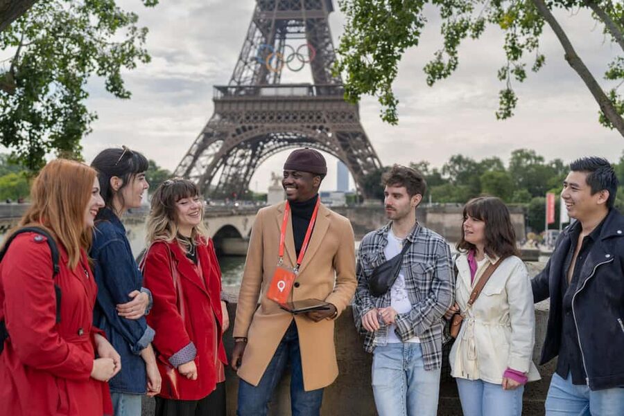 Paris: Eiffel Tower Guided Tour with Summit Access - Key points at a glance