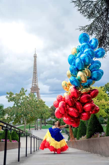 Paris: Eiffel Tower & Louvre Private Photoshoot - Stop one: City of Architecture and Heritage