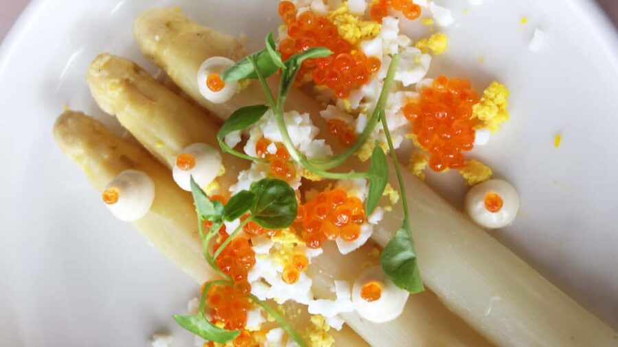 Paris: Eiffel Tower's Madame Brasserie 3-course lunch 12:00 - Choosing between the two three-course menus