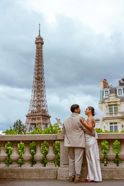 Paris: Eiffel Tower Street Photoshoot - Why a Paris photoshoot can be worth your time