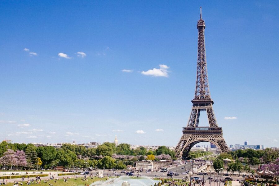 Paris: Eiffel Tower Summit Floor Ticket & Seine River Cruise - Security and elevator access at the Iron Lady
