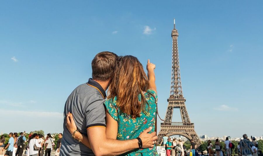 Paris: Eiffel Tower Tickets and City Bus Tour - Interactive features beyond the bus ride
