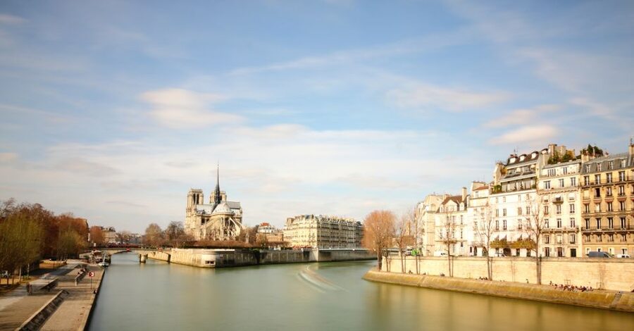 Paris: Eiffel Tower Tour & Seine River Cruise Tour - Meeting near the Eiffel Tower, not at it
