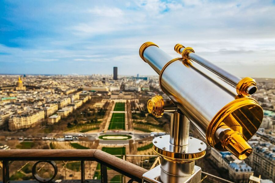 Paris: Eiffel Tower Tour with Summit or 2nd Floor Access - Entering the Tower With Pre-Purchased Tickets