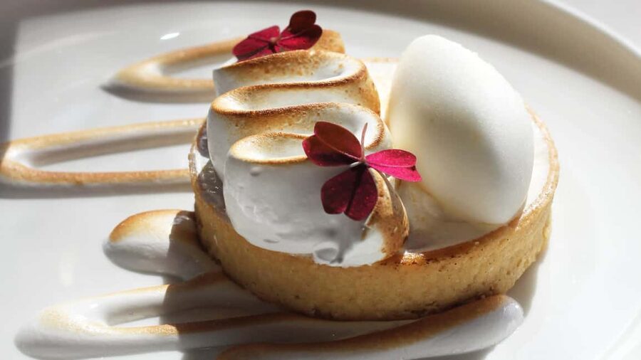 Paris: Elegant Dinner with Drinks in the Eiffel Tower - What comes with the Menu Gustave