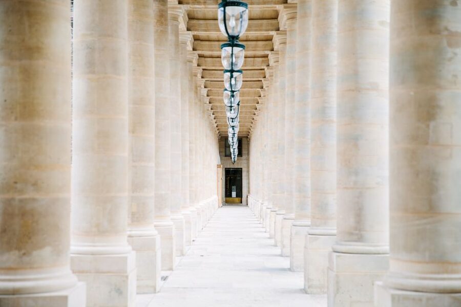 Paris: Emily Inspired Walking Tour - Why the guides receive so much praise