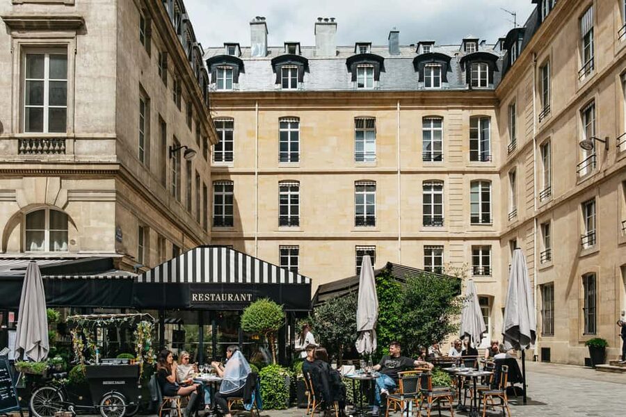 Paris: Emily TV Show Locations Guided Walking Tour - Avenue de l’Opéra and La Boulangerie Moderne