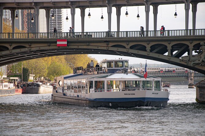 Paris en Scene 3 Course Seine River Dinner Cruise - Boarding at L’Île aux Cygnes