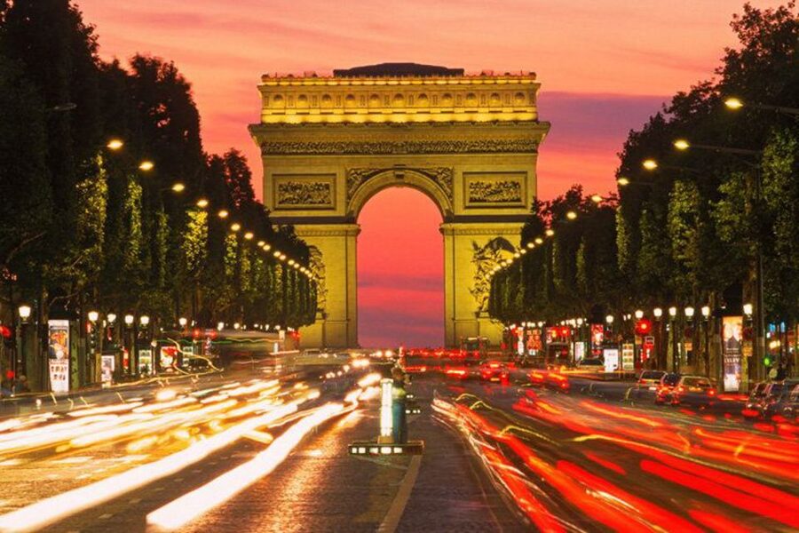 Paris: Evening Bike and Boat Tour - The Eiffel Tower and a one-hour Seine cruise