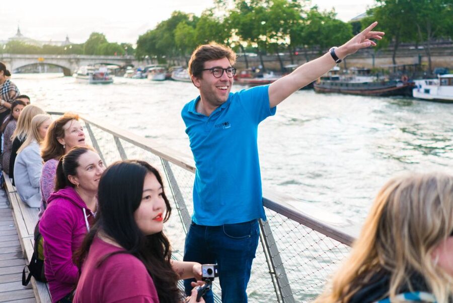 Paris: Evening Bike and Boat Tour - Safety, comfort, and weather advice