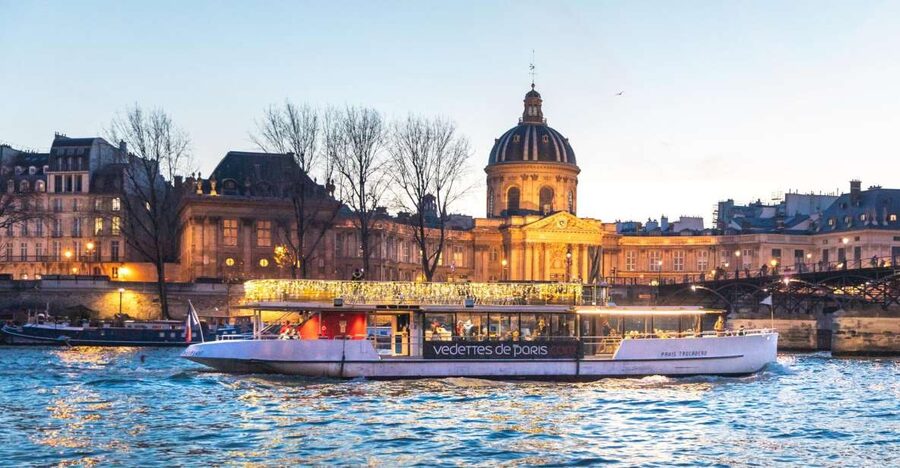 Paris: Evening River Cruise with Music - The electric boat makes the ride calmer