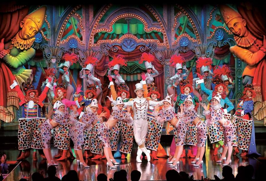 Paris: Evening Sightseeing Tour and Moulin Rouge Show - What this Paris night actually includes