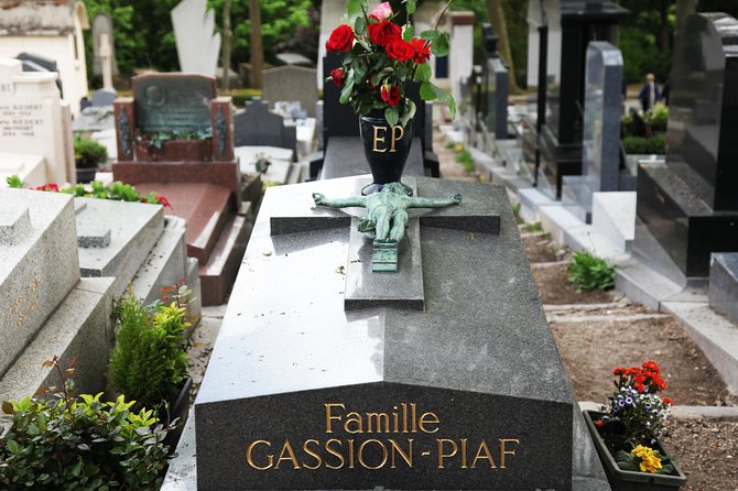 Paris: Famous Graves of Pere Lachaise Cemetery Guided Tour - Heloïse, Abelard, and Stories Beyond the Famous Graves