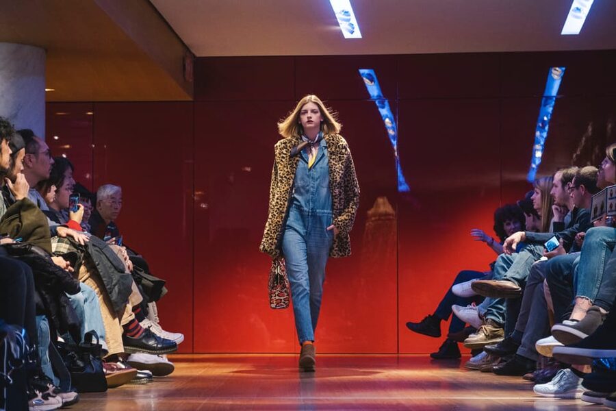 Paris: Fashion Show at Galeries Lafayette Haussmann - Seating, timing, and the view from the runway