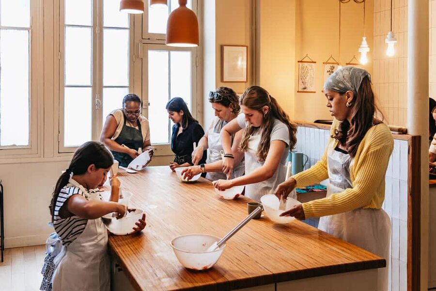 Paris: French Macaron Culinary Class with a Chef - The Take-Home Box