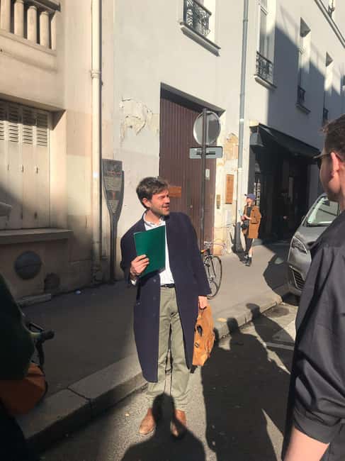 Paris: French Revolution Tour Relive the 14th July 1789 - Le Passage de Lhomme and the clues you might miss