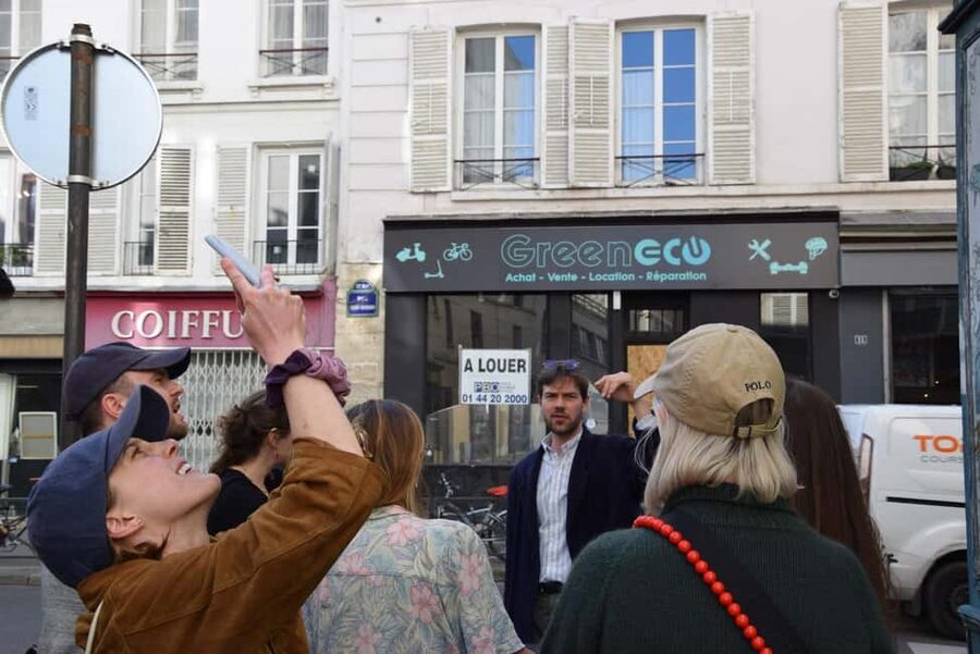 Paris: French Revolution Tour Relive the 14th July 1789 - What makes Robin’s guiding effective