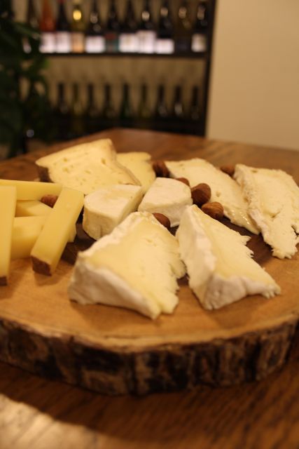 Paris: French Wine and Cheese Guided Tasting - Why this Paris wine class is more useful than a simple tasting