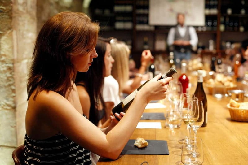 Paris: French Wine Tasting Class with Sommelier - Learning how to taste wine without feeling silly