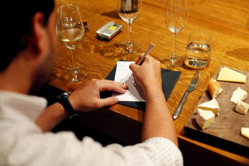 Paris: French Wine Tasting Class with Sommelier - Why the 5pm start works well in Paris