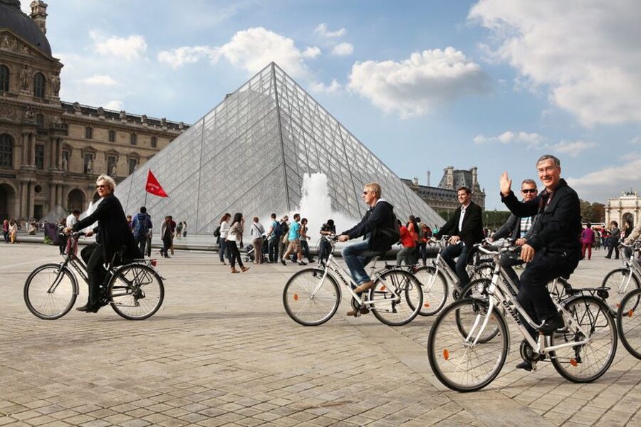 Paris: Guided bike tour - Greatest monuments of the capital - Trocadéro, Chaillot, and the Eiffel Tower view