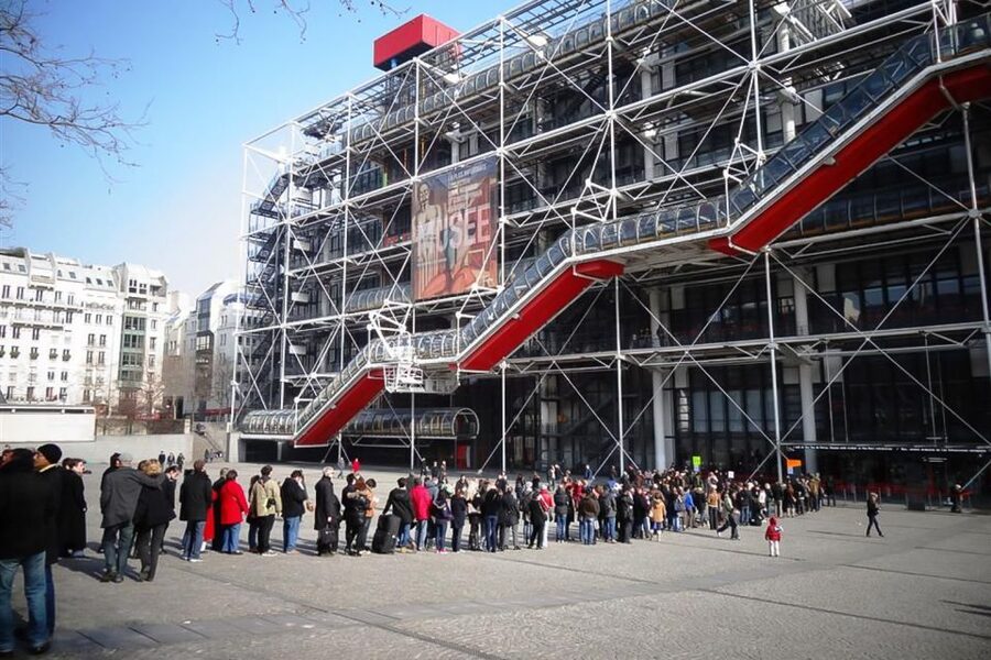 Paris: Guided tour of Marais in German - Finding medieval Paris at the end