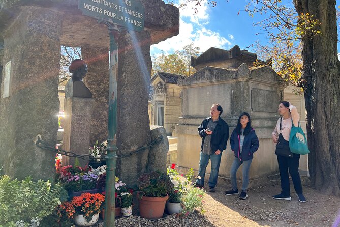 Paris: Haunted Père Lachaise Cemetery Guided Tour - From Allan Kardec to the cemetery’s stranger legends