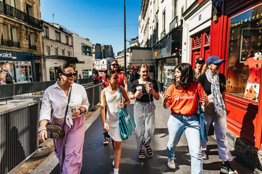 Paris: Hidden Gems of Montmartre with Local Guide - Starting at Blanche and the Moulin Rouge