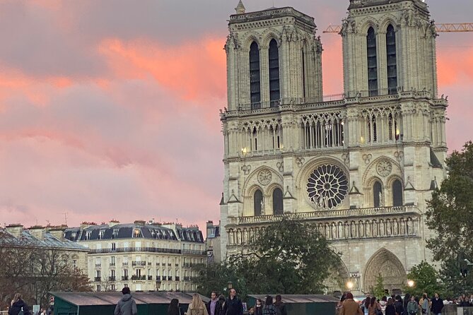 Paris: Île de la Cité and Notre-Dame Walking Tour With Crypt - Why Île de la Cité is the right place to begin