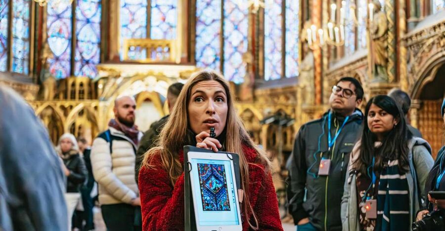 Paris: Ile de la Cité Walking Tour with Sainte-Chapelle - From Hôtel de Ville to the heart of Paris