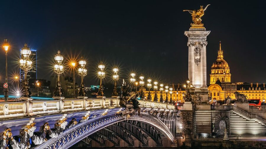 Paris: Illuminated Evening River Cruise & Waffle Tasting - Key points to know before you go
