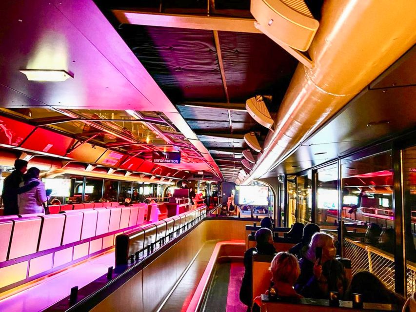 Paris: Illuminated Evening River Cruise & Waffle Tasting - Palais de Chaillot and the return toward the Eiffel Tower