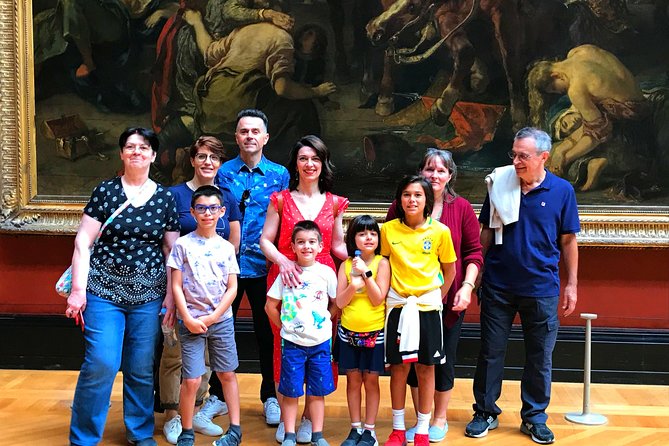 Paris Kids and Families Private Louvre Tour - Why a private guide helps inside the Louvre