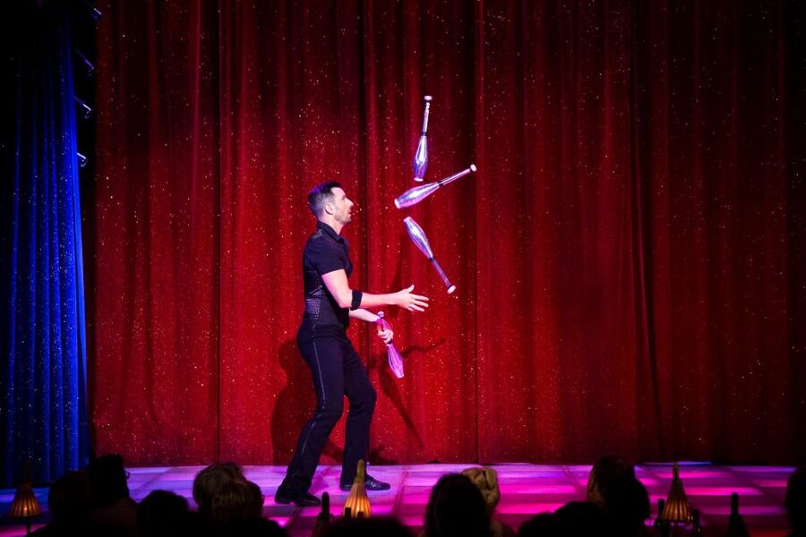 Paris: La Nouvelle Eve Cabaret Dinner Show - Is the $187 price good value?