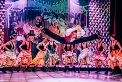 La Nouvelle Eve Cabaret Show with Champagne